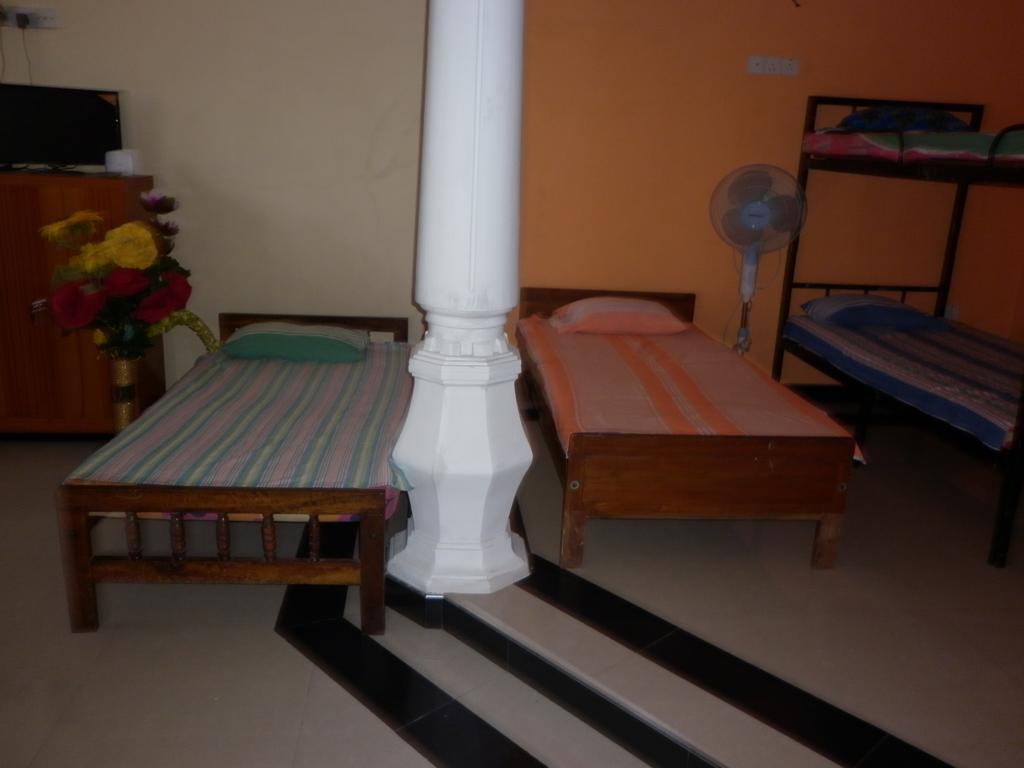 Seetha'S Hostel Negombo Quarto foto