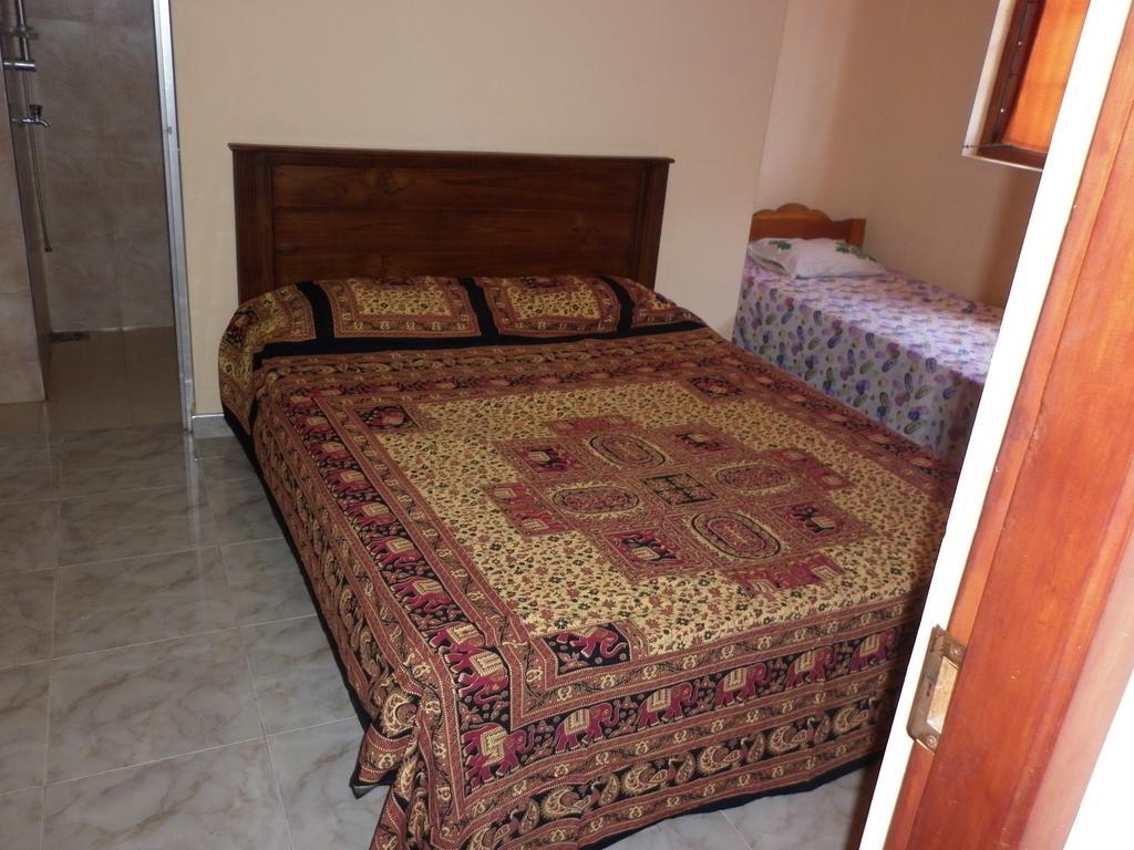 Seetha'S Hostel Negombo Quarto foto